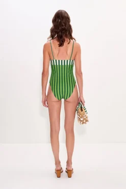 Behatibehati one piece