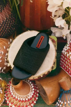 Raffiaraffia bubble slide