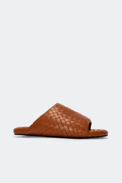 Wovenwoven bubble slide